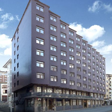 Éibar Hotel Unzaga Plaza מראה חיצוני תמונה