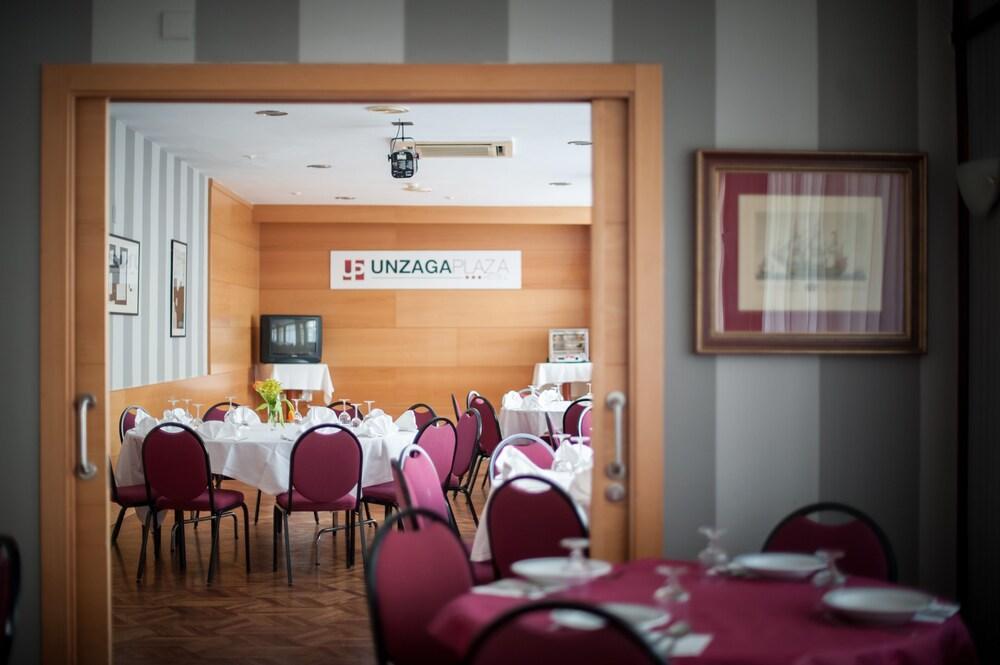 Éibar Hotel Unzaga Plaza מראה חיצוני תמונה