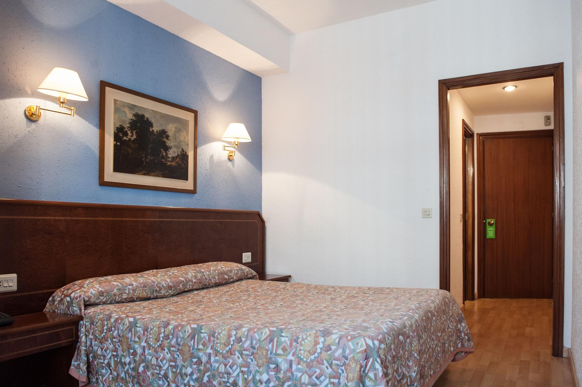 Éibar Hotel Unzaga Plaza מראה חיצוני תמונה