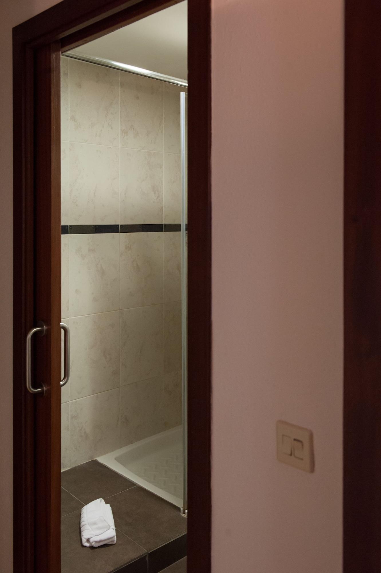 Éibar Hotel Unzaga Plaza מראה חיצוני תמונה