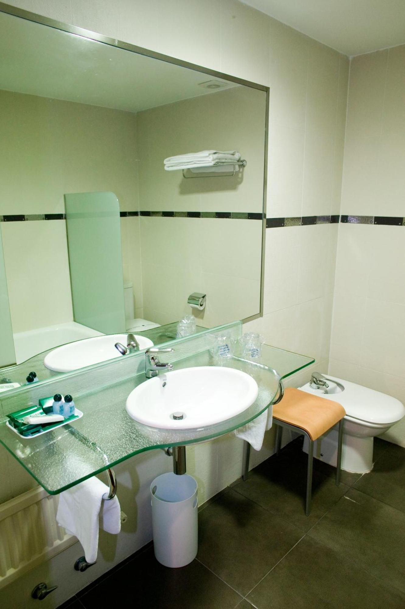 Éibar Hotel Unzaga Plaza מראה חיצוני תמונה