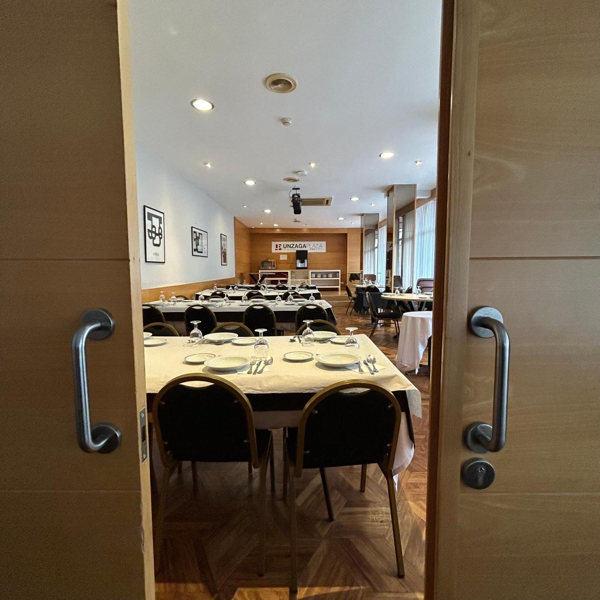 Éibar Hotel Unzaga Plaza מראה חיצוני תמונה