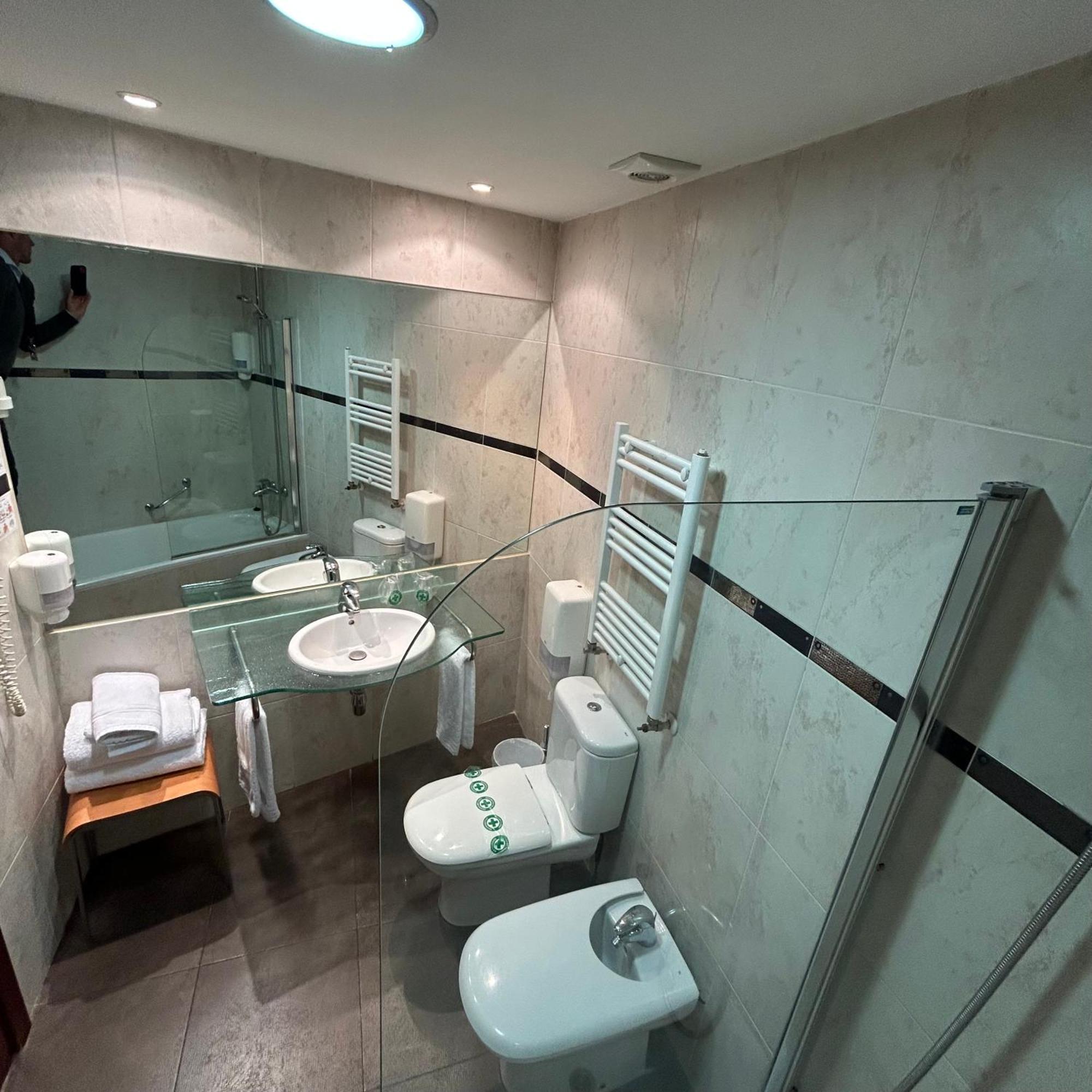 Éibar Hotel Unzaga Plaza מראה חיצוני תמונה