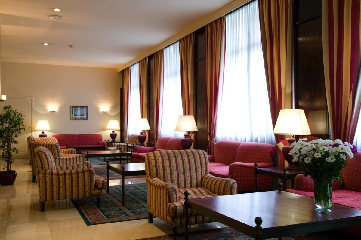 Éibar Hotel Unzaga Plaza מראה חיצוני תמונה